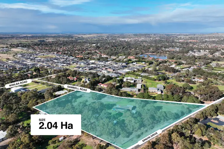 100 Spavin Drive, Sunbury VIC 3429