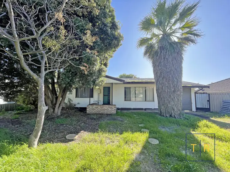 11 Gull Street