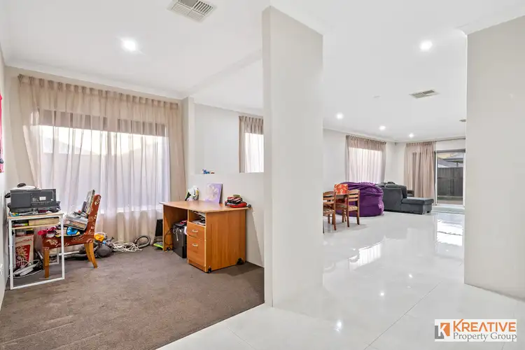 Seventh view of Homely house listing, 4 Banyoles Circuit, Champion Lakes WA 6111