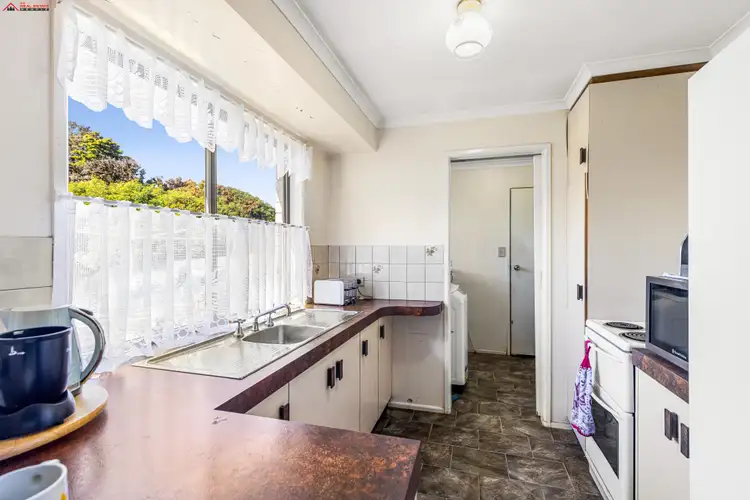 Second view of Homely house listing, 8 Arrowfield Street, Wilsonton Heights QLD 4350