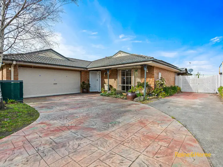 Second view of Homely house listing, 2 Portofino Drive, Cranbourne North VIC 3977