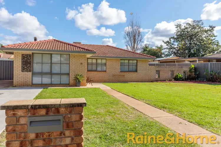 28 Meadowbank Drive, Dubbo NSW 2830