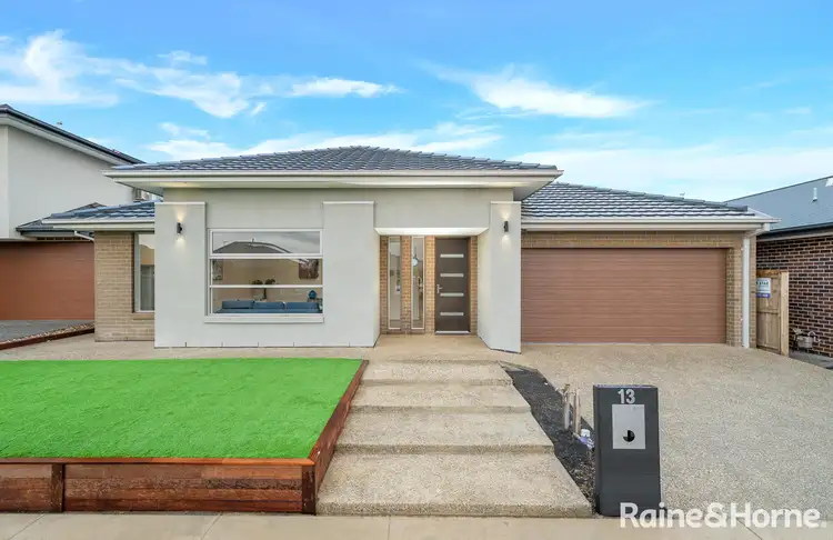 13 Cassowary Street, Aintree VIC 3336