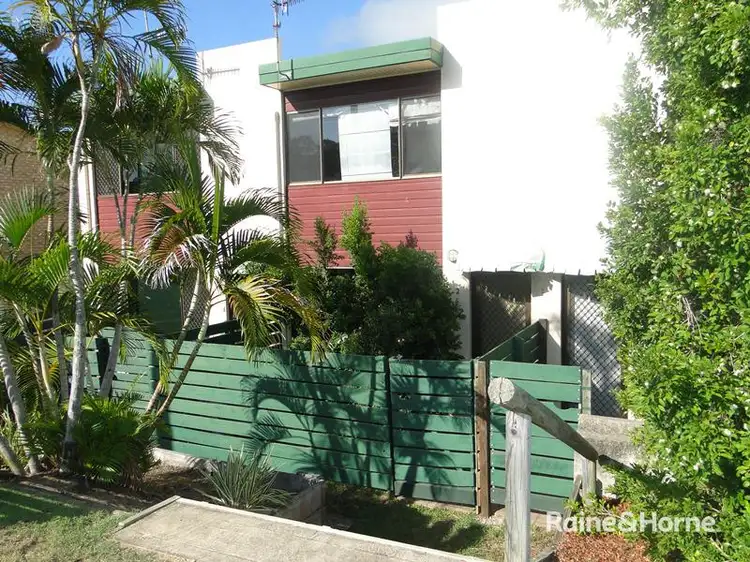 2/196 AUCKLAND STREET, South Gladstone QLD 4680