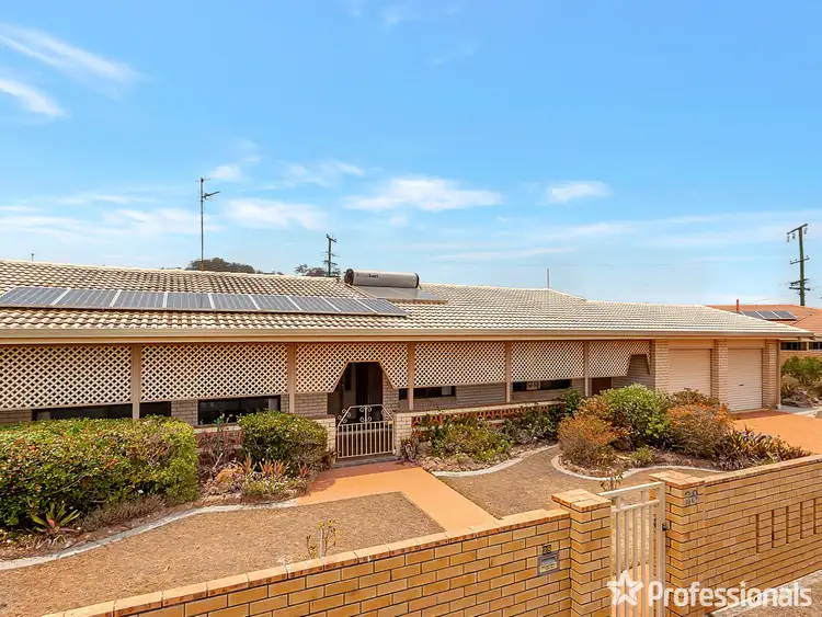 Second view of Homely house listing, 28 Eagle Avenue, Burleigh Waters QLD 4220