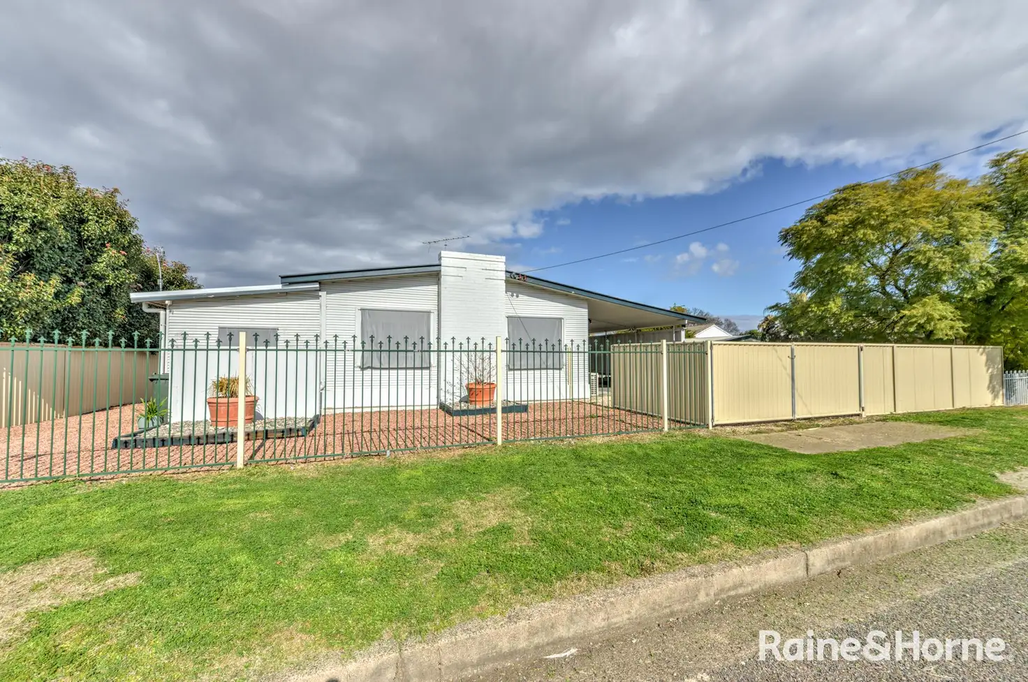 Main view of Homely house listing, 8 Jenkin Street, Tamworth NSW 2340
