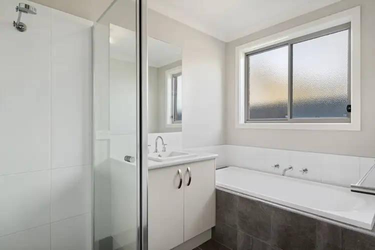 Fifth view of Homely unit listing, 2/42 Hotham Circuit, Thurgoona NSW 2640