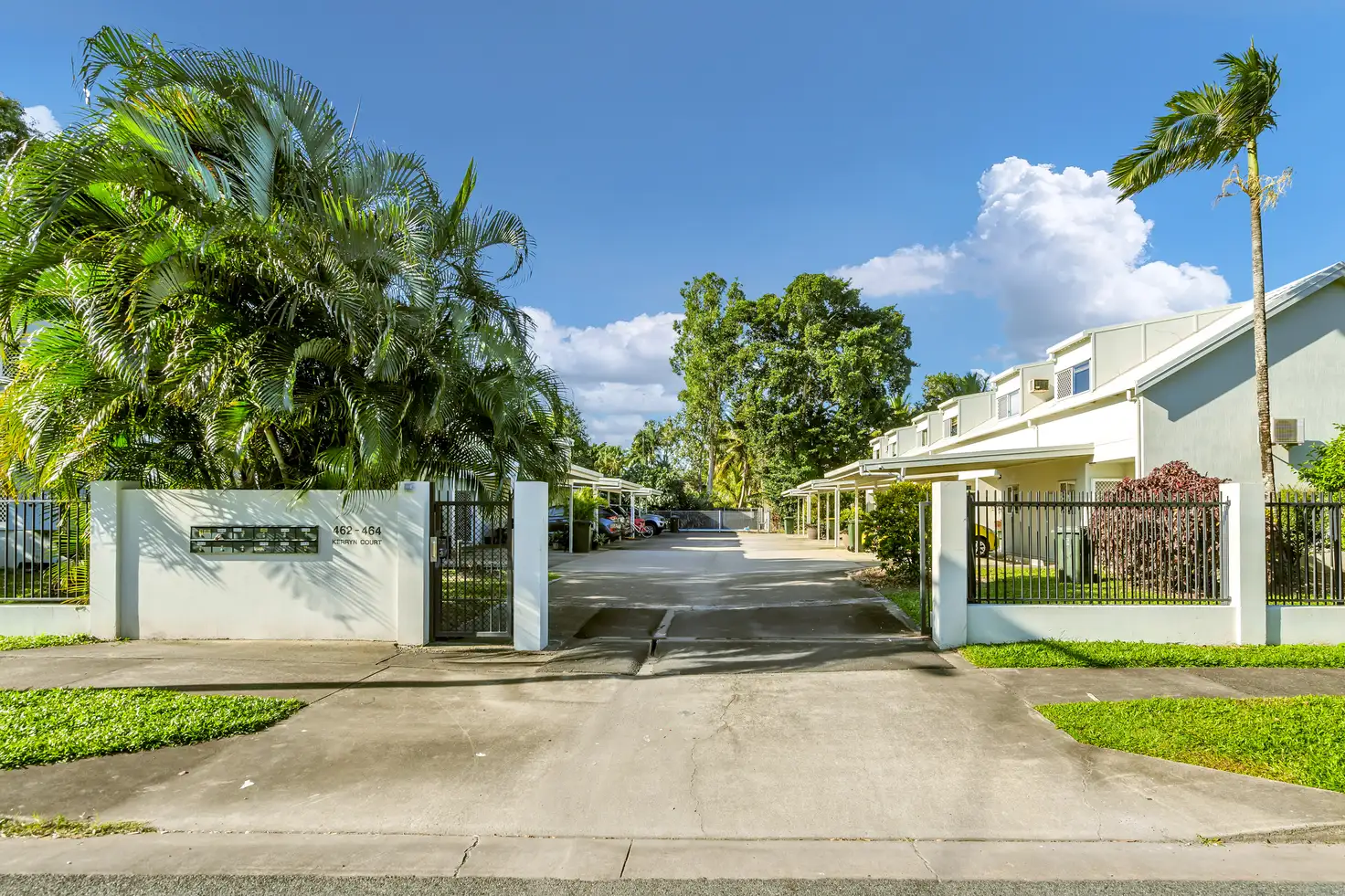 Main view of Homely townhouse listing, 9/462-464 Mccoombe Street, Mooroobool QLD 4870
