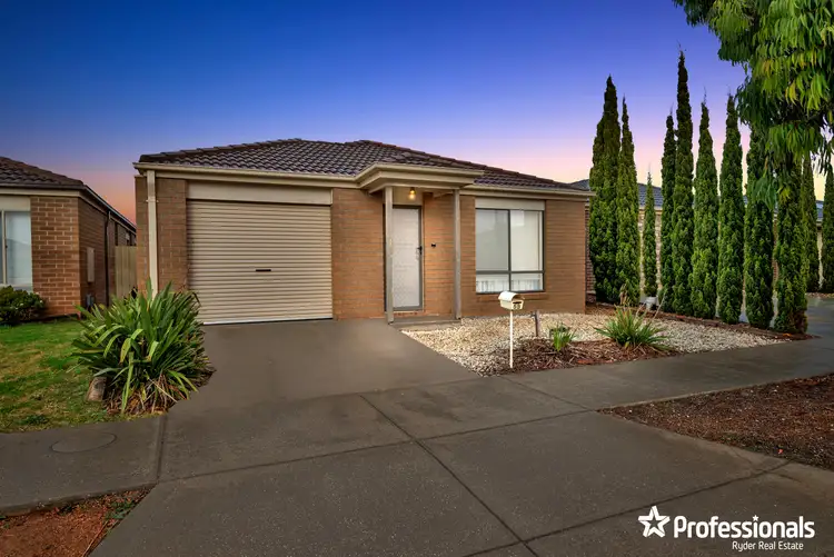 55 Peter Pan Crescent, Kurunjang VIC 3337