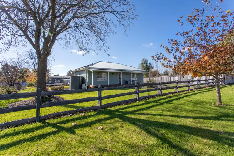 10 Broad Street, Koorawatha NSW 2807