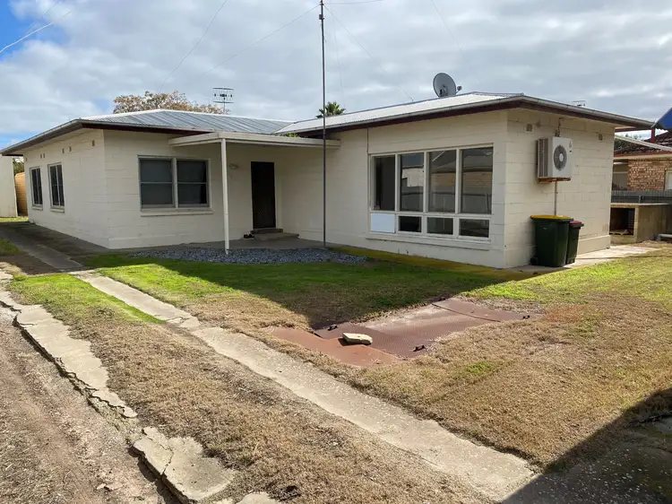 22 Railway Terrace, Lock SA 5633