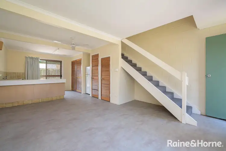 Third view of Homely unit listing, 5/94 Off Lane, South Gladstone QLD 4680