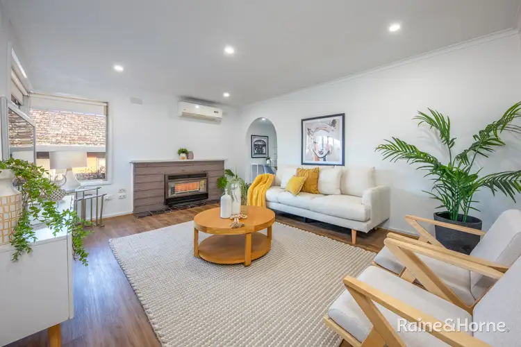 77 Dobell Avenue, Sunbury VIC 3429