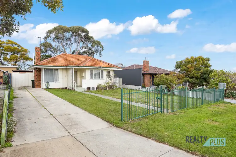 9 Bradbury Road, Hamilton Hill WA 6163