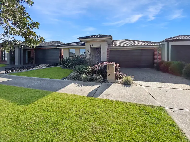 13 Featherdown Way, Clyde North VIC 3978