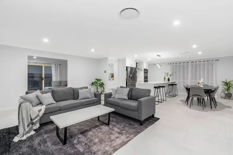 4 Icefire Lane, Coomera Waters QLD 4209