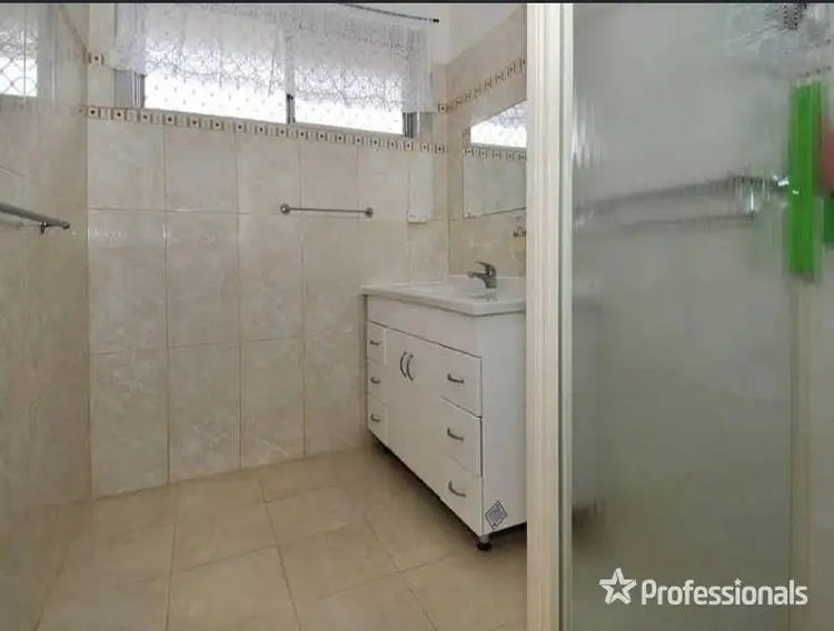 Fifth view of Homely house listing, 50 Oberon Avenue, St Albans VIC 3021
