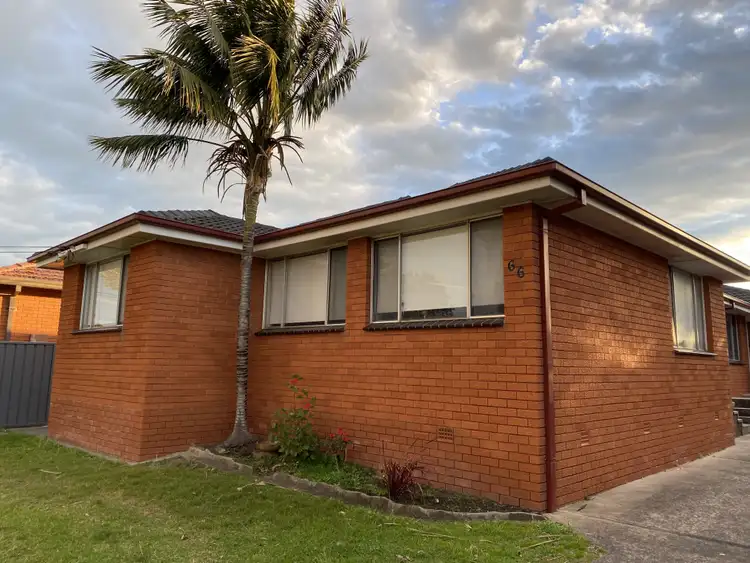 2/66 Donald Street