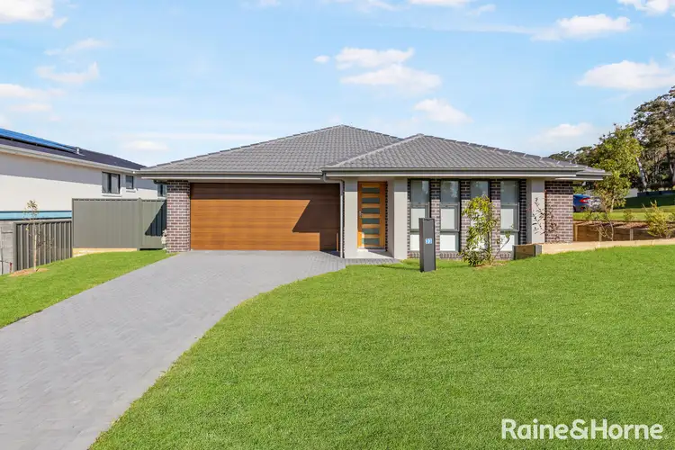 33 Preston Place, Cameron Park NSW 2285