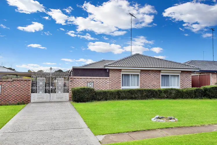 71 Banks Drive, St Clair NSW 2759