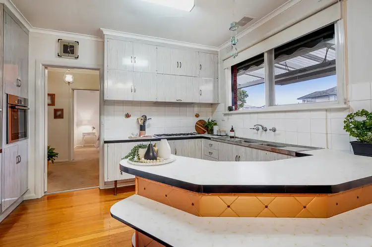 Fourth view of Homely house listing, 27 Palm Beach Crescent, Mount Waverley VIC 3149