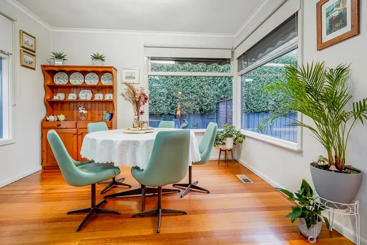 Fifth view of Homely house listing, 27 Palm Beach Crescent, Mount Waverley VIC 3149