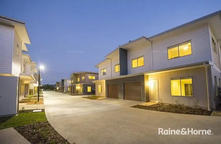 Sixth view of Homely townhouse listing, 9/1 Collins Lane, Kin Kora QLD 4680