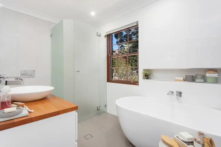 Fourth view of Homely house listing, 19 Lower Washington Drive, Bonnet Bay NSW 2226