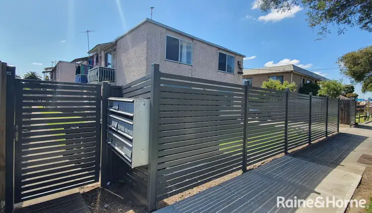 8/19 St Albans Road, St Albans VIC 3021