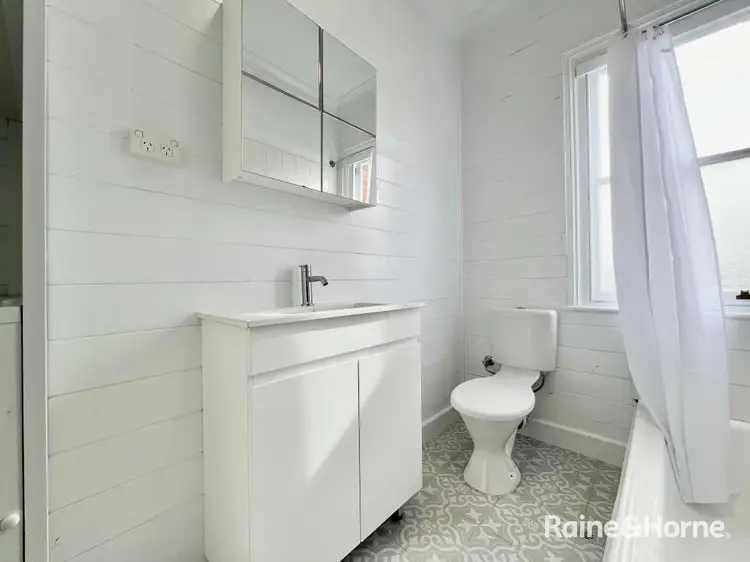 Third view of Homely flat listing, 2/58 Keppel Street, Bathurst NSW 2795