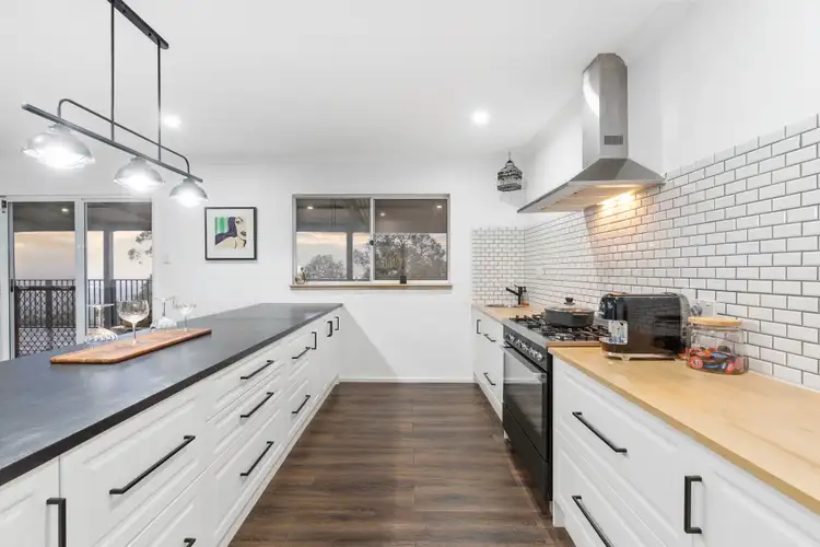 Fourth view of Homely house listing, 5 Rise Court, Mount Richon WA 6112