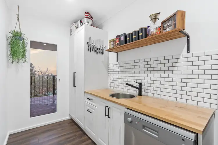 Fifth view of Homely house listing, 5 Rise Court, Mount Richon WA 6112