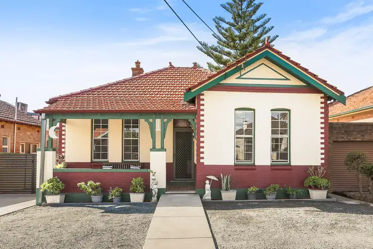 6 Highworth Avenue, Bexley NSW 2207