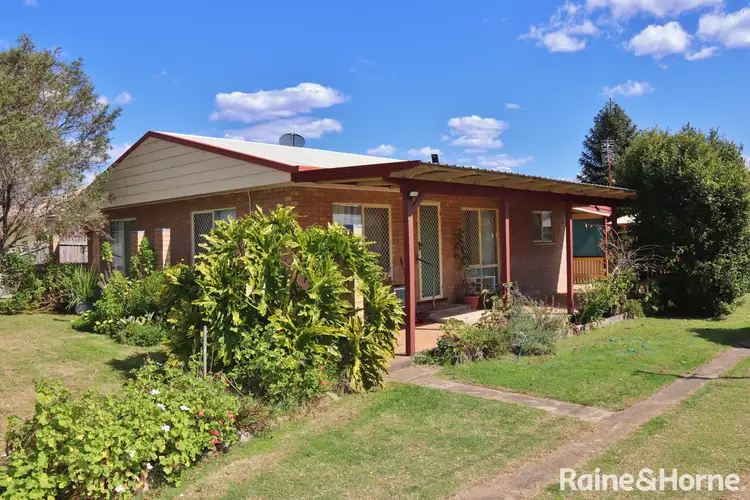 27 Normanby Street, Nanango QLD 4615