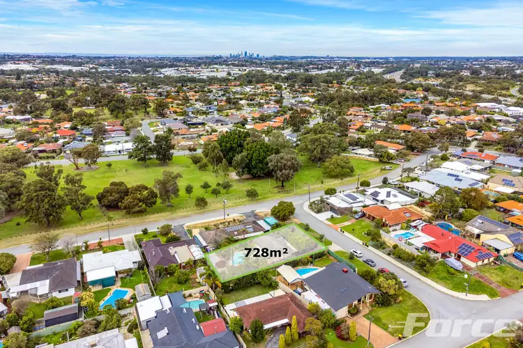 24 Balfern Way, Hamersley WA 6022