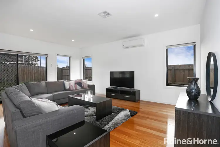 Sixth view of Homely house listing, 33 Sommeville Drive, Roxburgh Park VIC 3064