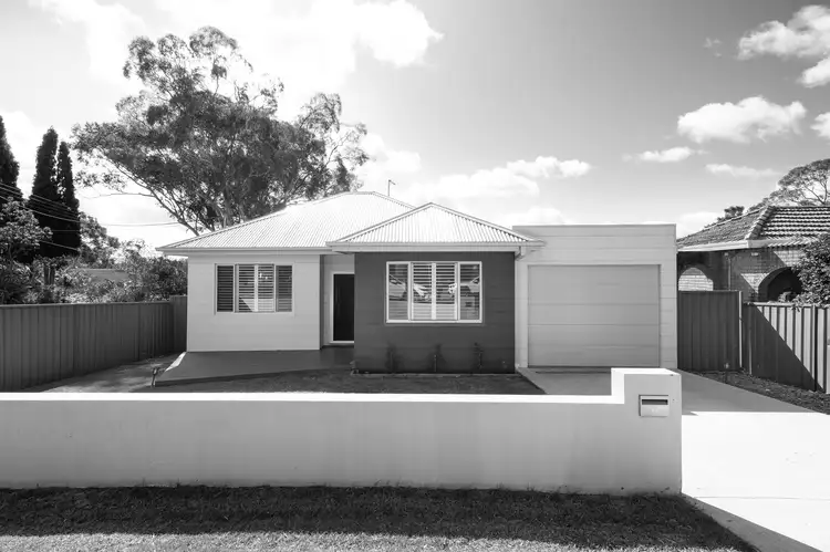 17 Moira Street, Sutherland NSW 2232