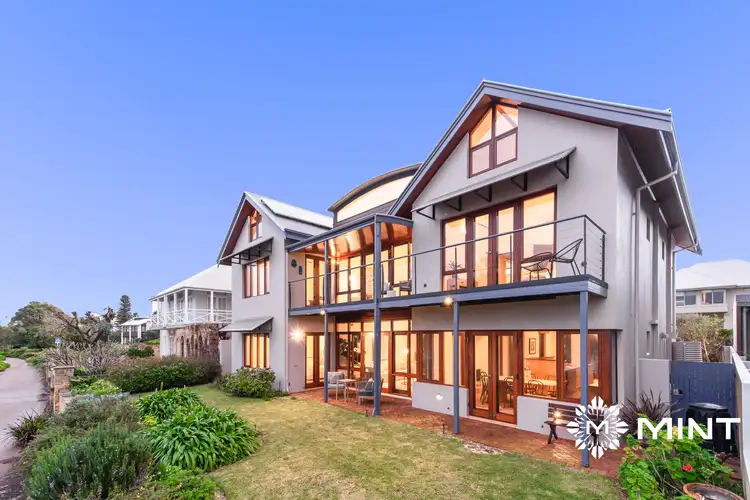 18 Foundry Court, North Fremantle WA 6159