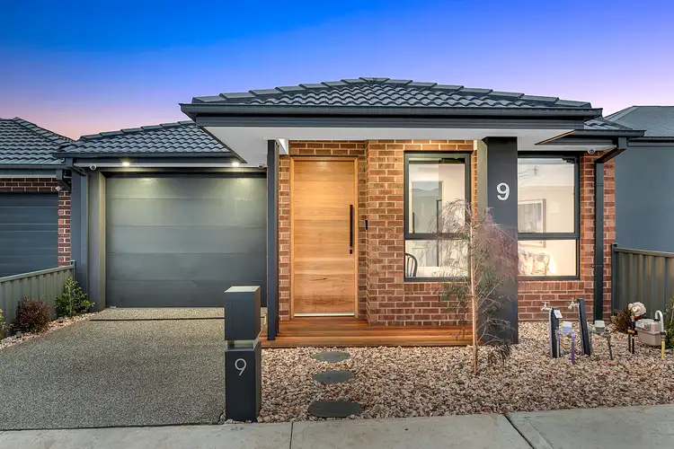9 Eremaea Road, Craigieburn VIC 3064