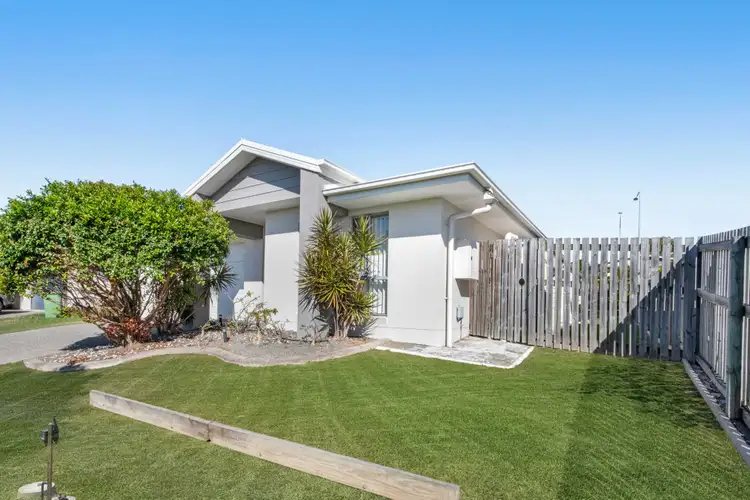 25 Halifax Place, Rural View QLD 4740
