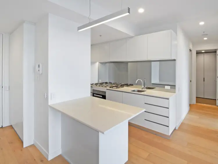 Fourth view of Homely apartment listing, 1018/477 Boundary Street, Spring Hill QLD 4000