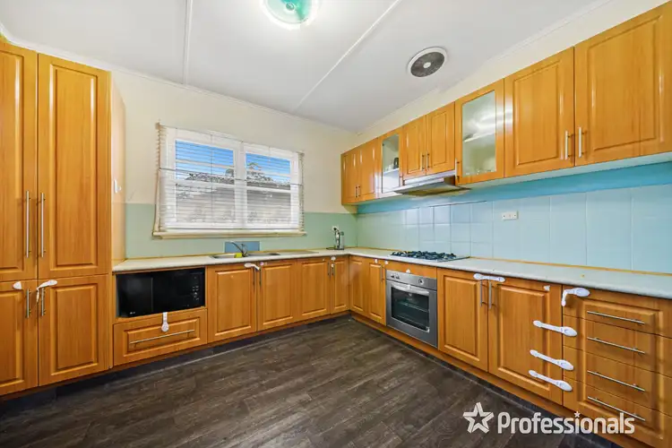 Fifth view of Homely house listing, 15 Lester Avenue, St Albans VIC 3021