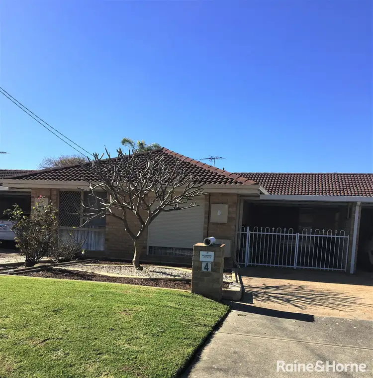 4/2 Ashford Avenue, Rockingham WA 6168