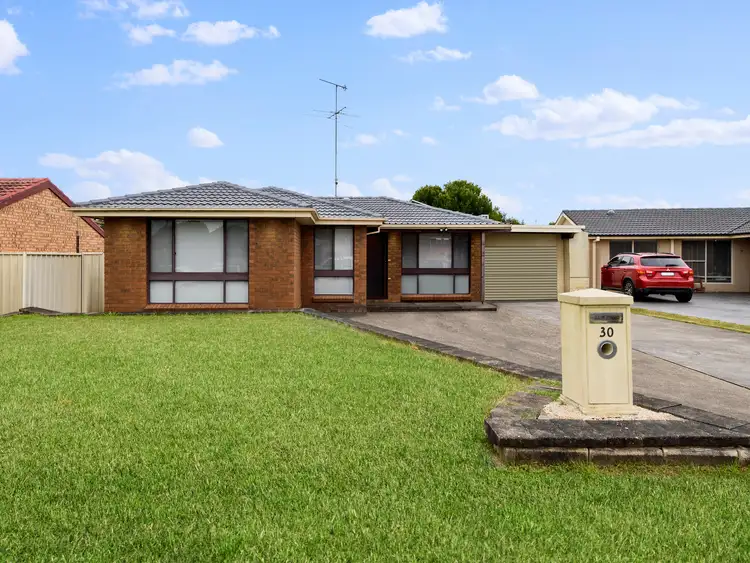 30 Dryberry Avenue, St Clair NSW 2759