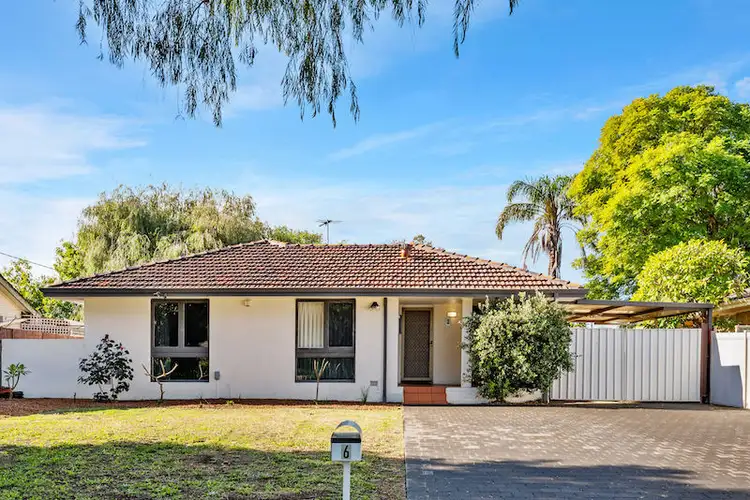 6 Drayton Court, Kelmscott WA 6111