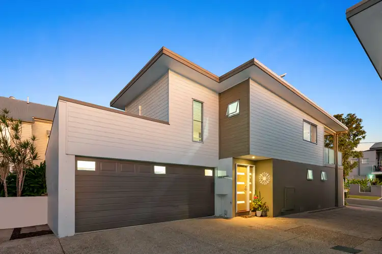 2/94 Stephens Street, Morningside QLD 4170