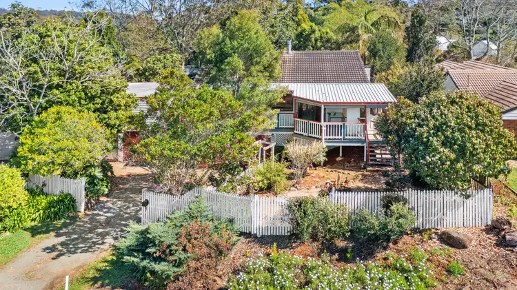 55 Paradise Drive, Tamborine Mountain QLD 4272