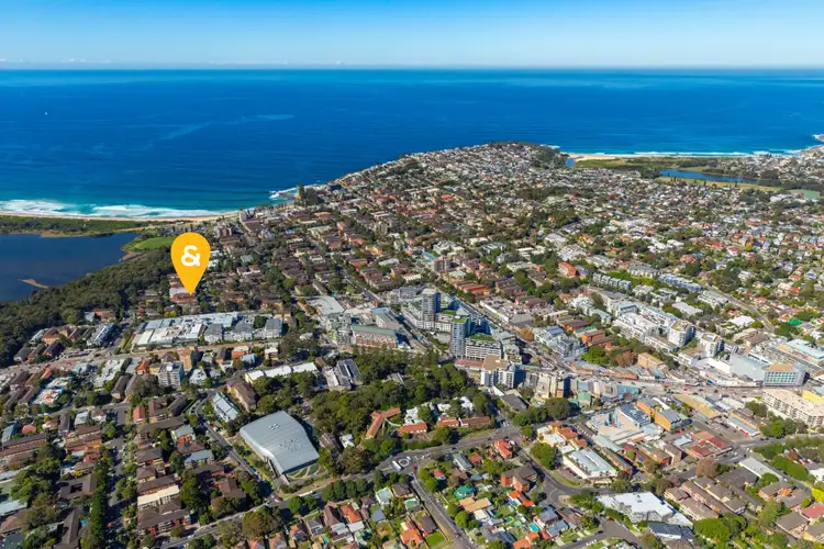 Second view of Homely apartment listing, 4/8 Richmond Avenue, Dee Why NSW 2099