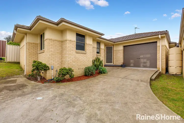 2/17 Fairview Place, Cessnock NSW 2325