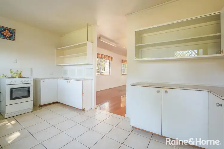 Fifth view of Homely house listing, 2 Peters Crescent, West Gladstone QLD 4680